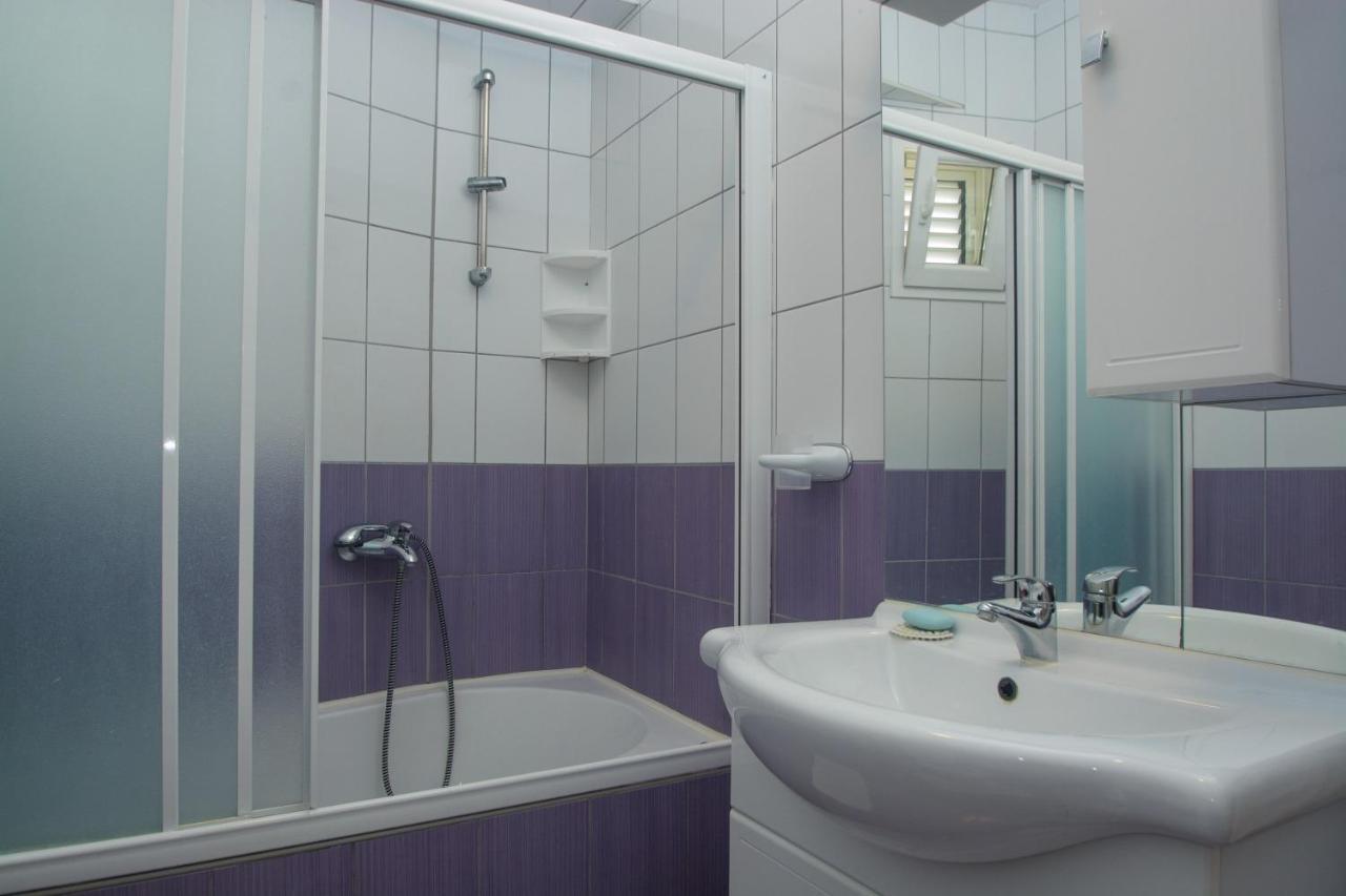Apartments Marija - By The Sea ロゴズニッツァ エクステリア 写真