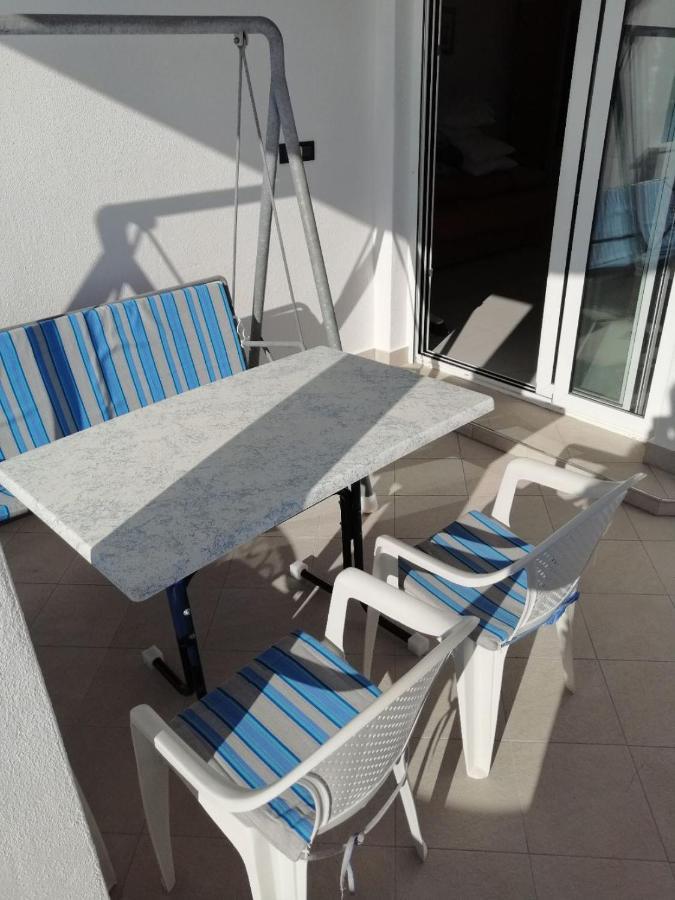 Apartments Marija - By The Sea ロゴズニッツァ エクステリア 写真