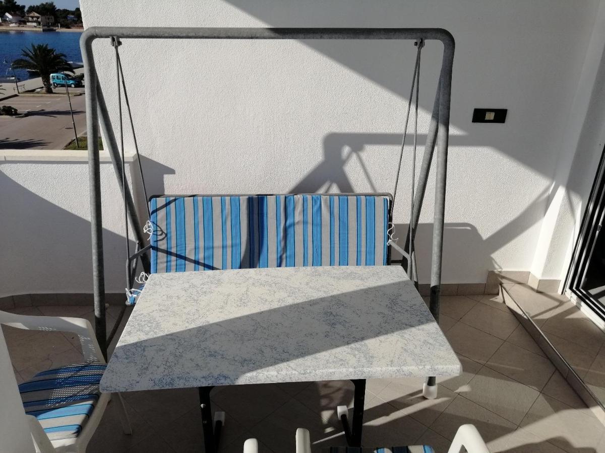 Apartments Marija - By The Sea ロゴズニッツァ エクステリア 写真